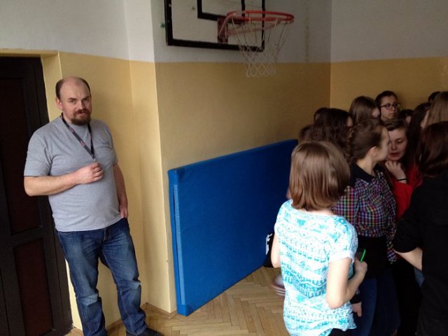 2015-03-30 11.45.56